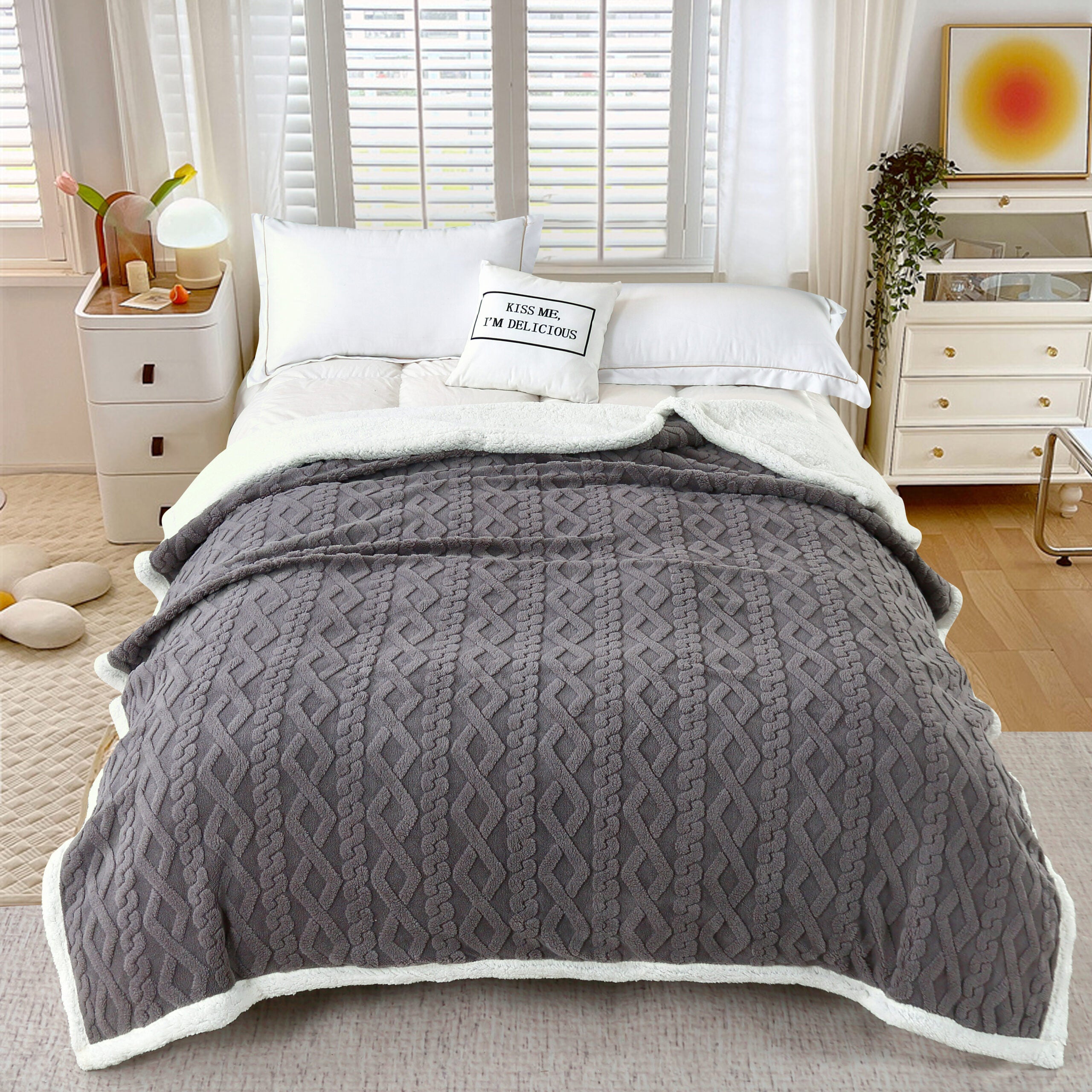 PATURĂ TRICOT CU BLĂNIȚĂ - GRI